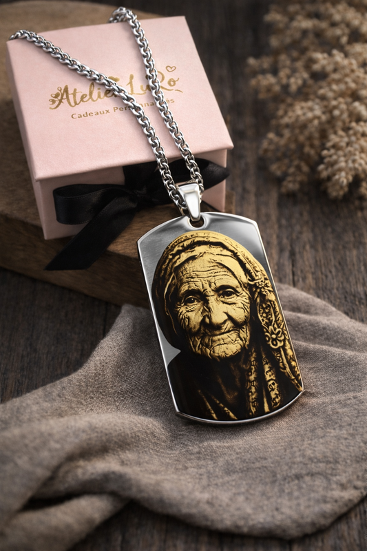 Collier Photo Personnalisé Gravé - Médaille Souvenir Unique