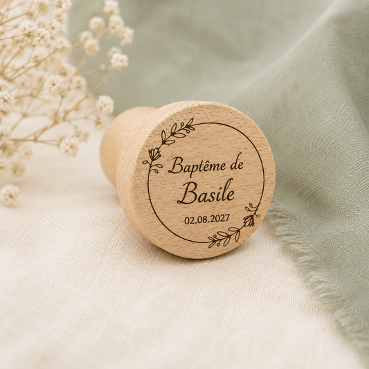 Bouchon en bois personnalisé pour baptême - décoration de table & cadeau invité